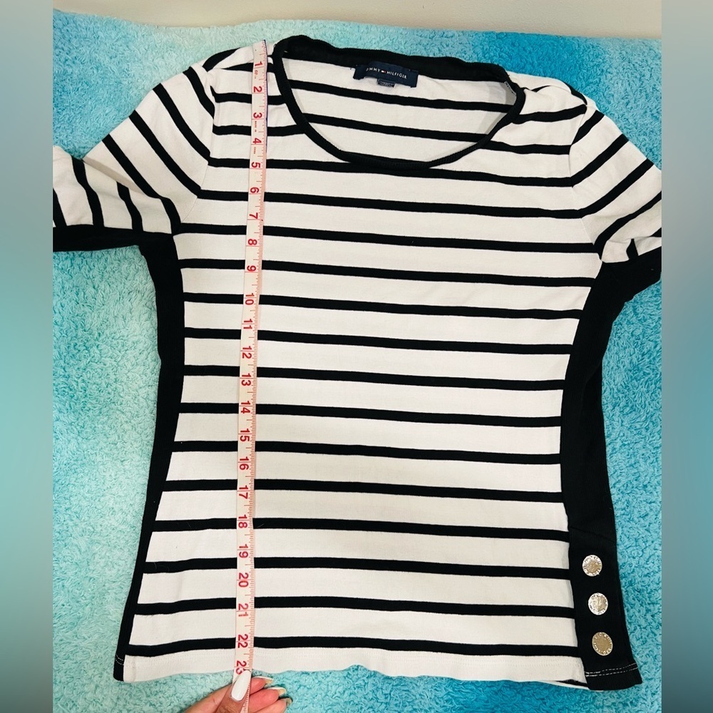 🔥Tommy Hilfiger Blouse🔥 - Picture 4 of 6